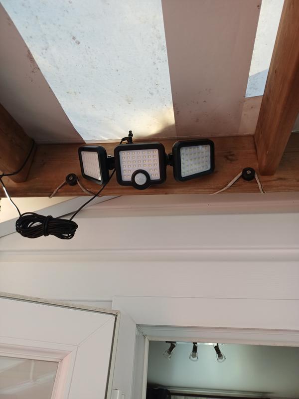 Ouvrir la fenêtre modale de l'avis 1 sur 2