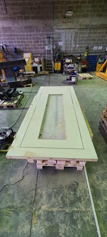 Ouvrir la fenêtre modale de l'avis 1 sur 2