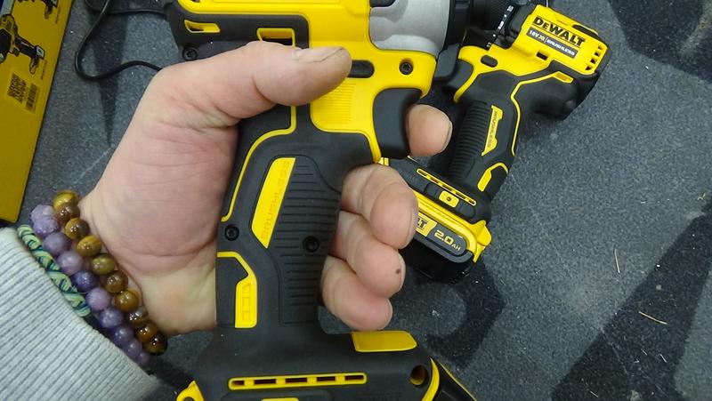 Ouvrir la fenêtre modale de l'avis 2 sur 6