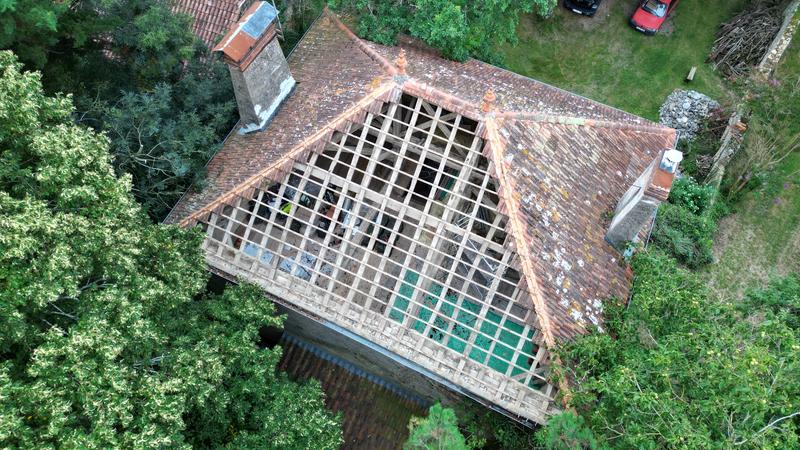 Ouvrir la fenêtre modale de l'avis 1 sur 4