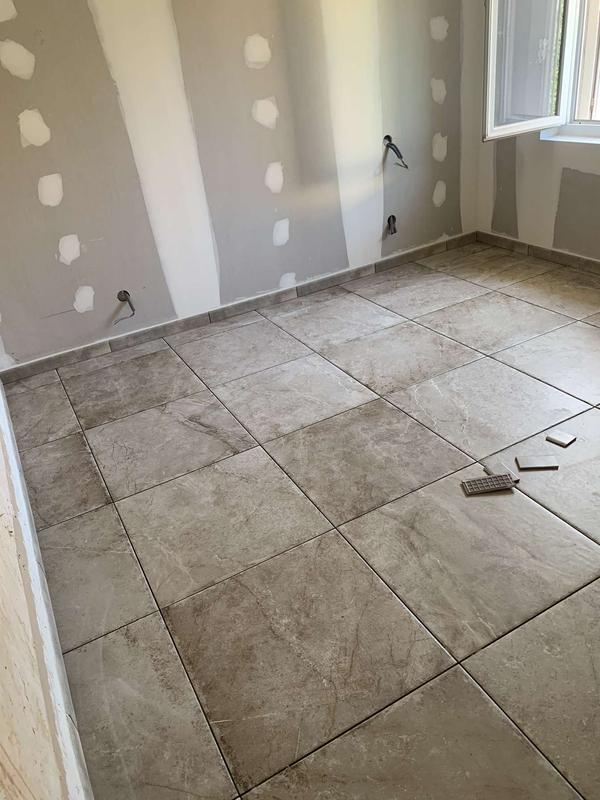 Ouvrir la fenêtre modale de l'avis 1 sur 2