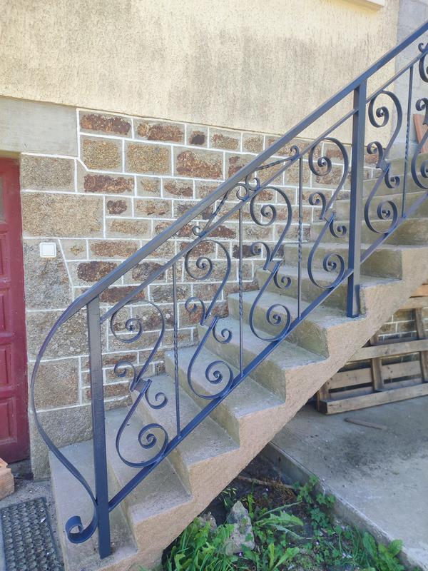 Ouvrir la fenêtre modale de l'avis 1 sur 3