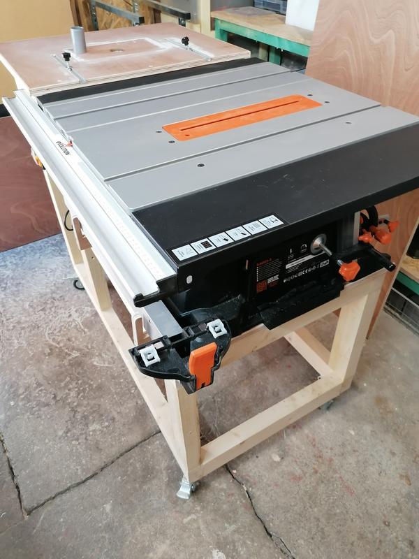 Ouvrir la fenêtre modale de l'avis 1 sur 1