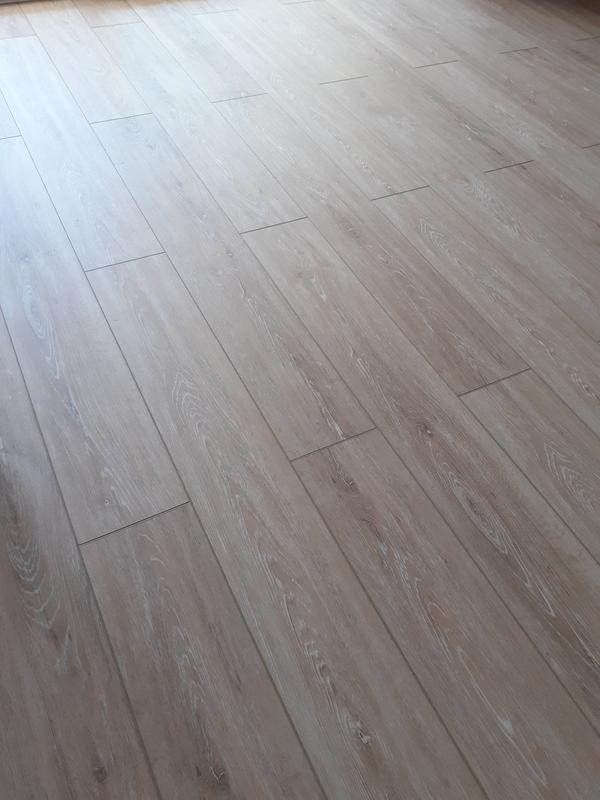 Ouvrir la fenêtre modale de l'avis 1 sur 4