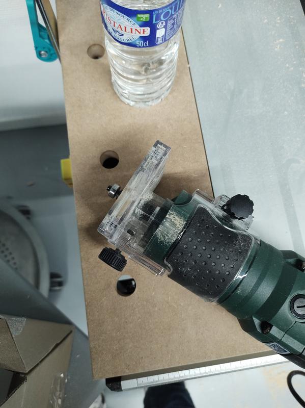 Ouvrir la fenêtre modale de l'avis 1 sur 2