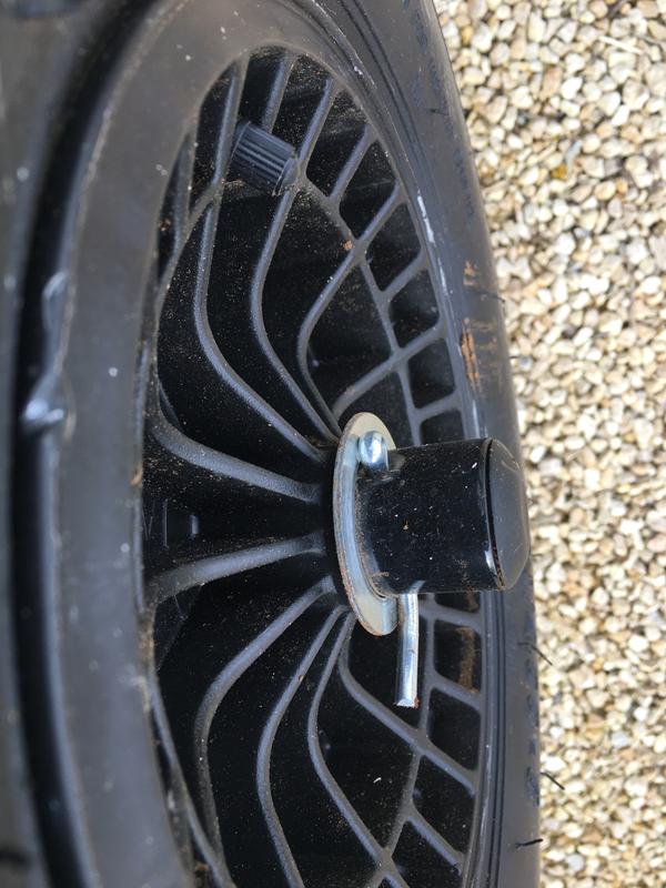 Ouvrir la fenêtre modale de l'avis 1 sur 2