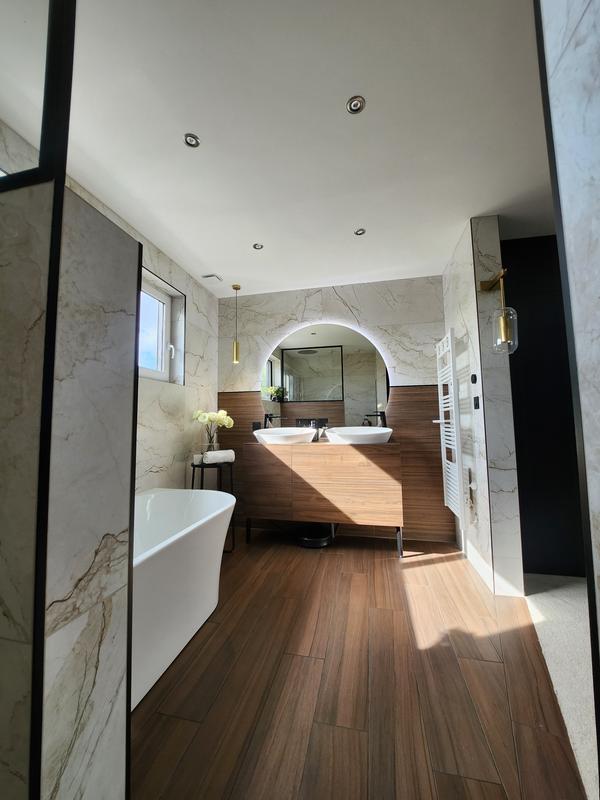 Ouvrir la fenêtre modale de l'avis 1 sur 4