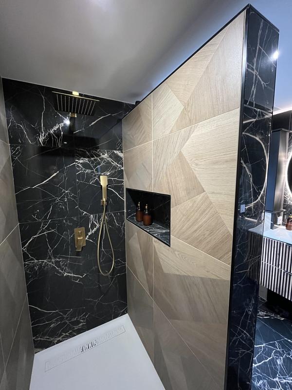 Ouvrir la fenêtre modale de l'avis 1 sur 3