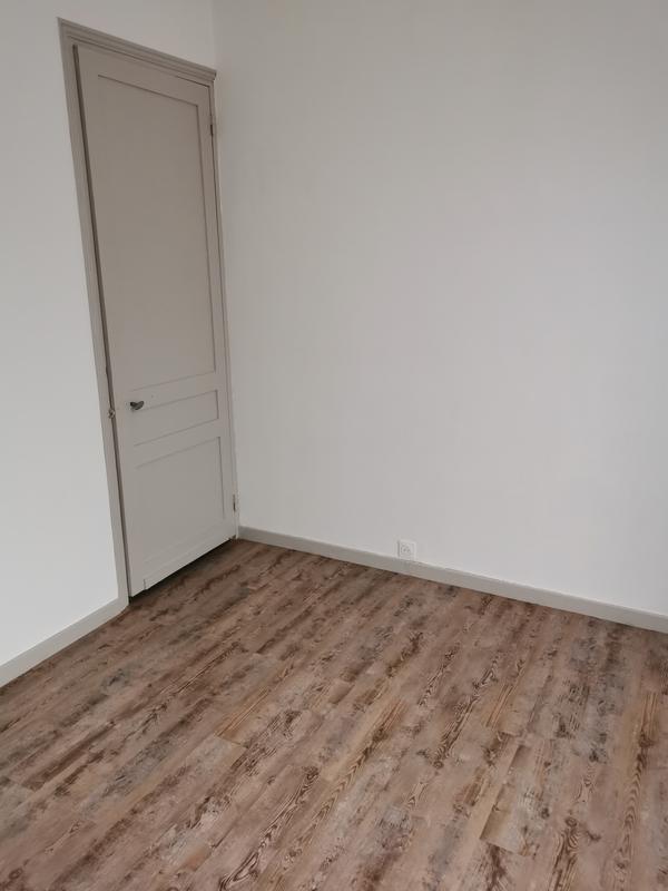 Ouvrir la fenêtre modale de l'avis 1 sur 2