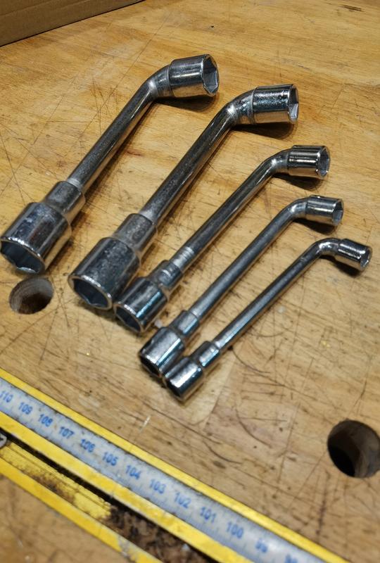 Ouvrir la fenêtre modale de l'avis 1 sur 3