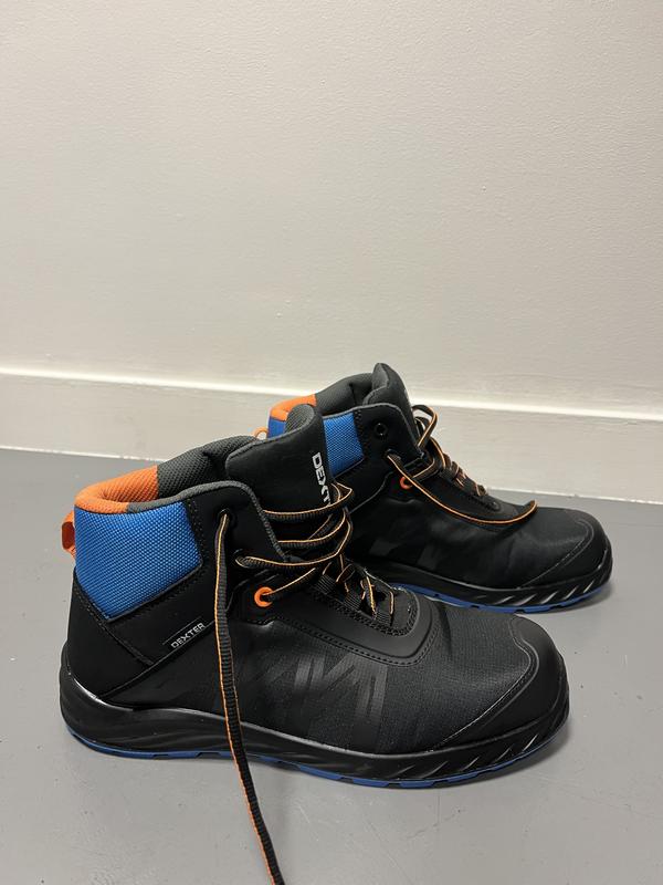 Ouvrir la fenêtre modale de l'avis 1 sur 2