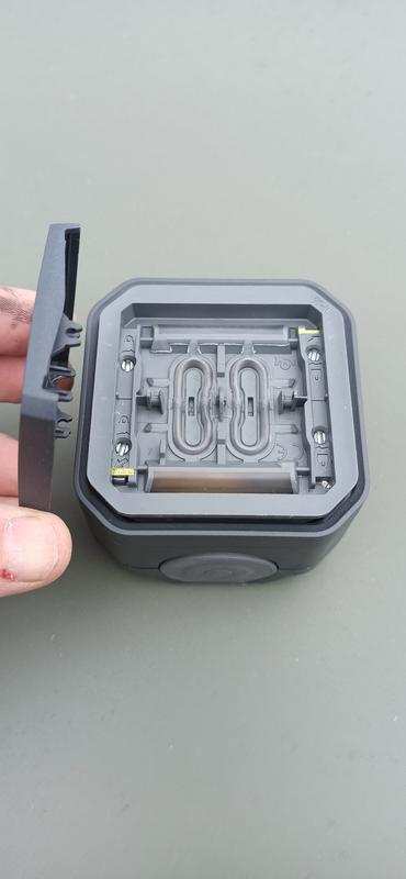 Ouvrir la fenêtre modale de l'avis 1 sur 6