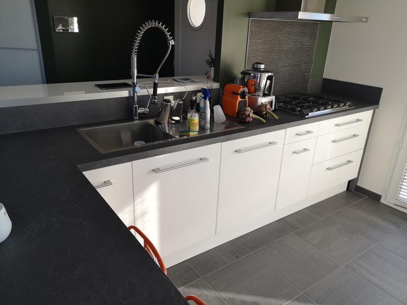 Ouvrir la fenêtre modale de l'avis 1 sur 2