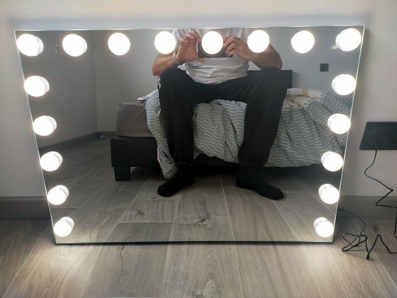 Ouvrir la fenêtre modale de l'avis 1 sur 2