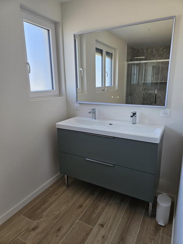 Ouvrir la fenêtre modale de l'avis 1 sur 2