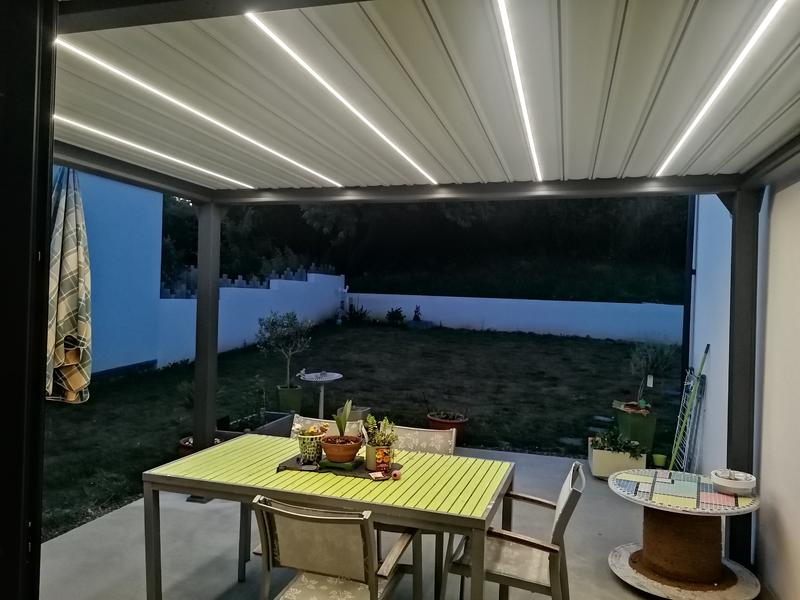 Ouvrir la fenêtre modale de l'avis 1 sur 3