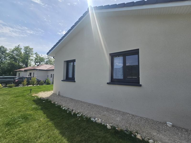 Ouvrir la fenêtre modale de l'avis 1 sur 2