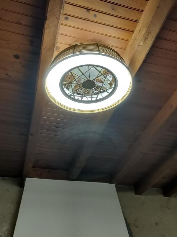 Ouvrir la fenêtre modale de l'avis 1 sur 3