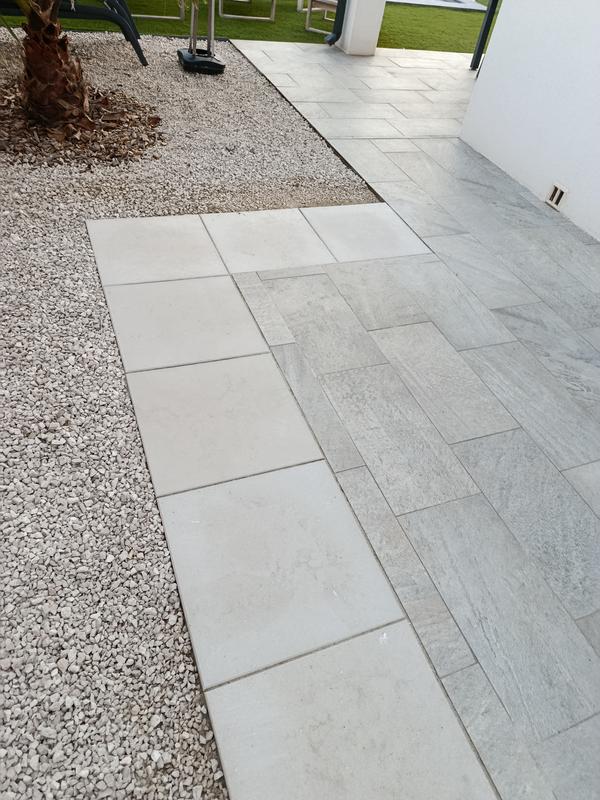 Ouvrir la fenêtre modale de l'avis 1 sur 2