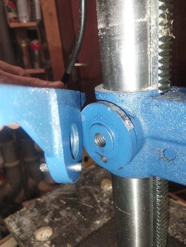 Ouvrir la fenêtre modale de l'avis 1 sur 2