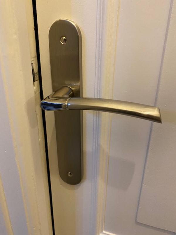 Ouvrir la fenêtre modale de l'avis 1 sur 2