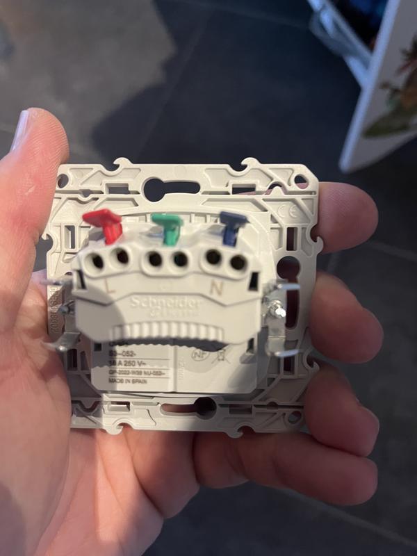 Ouvrir la fenêtre modale de l'avis 1 sur 3