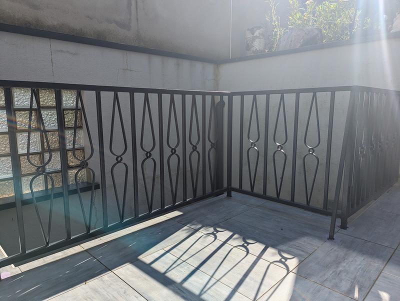 Ouvrir la fenêtre modale de l'avis 1 sur 2