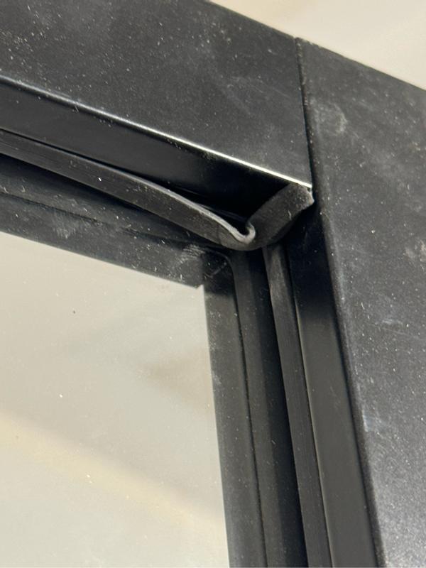 Ouvrir la fenêtre modale de l'avis 1 sur 3