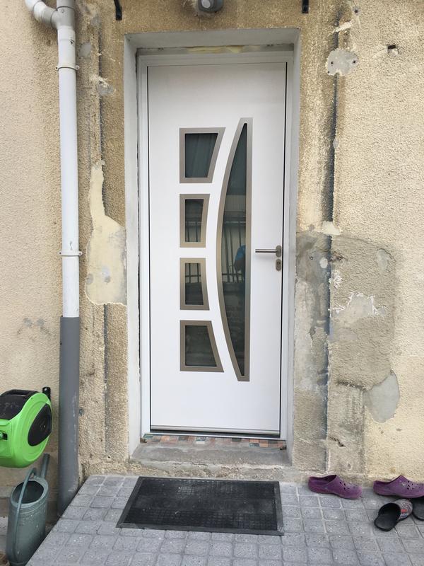 Ouvrir la fenêtre modale de l'avis 1 sur 2