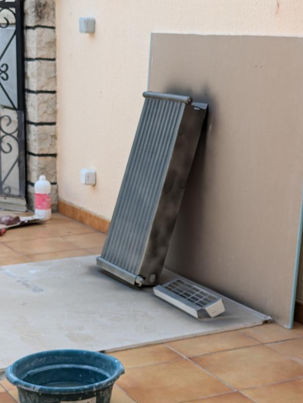 Ouvrir la fenêtre modale de l'avis 1 sur 4