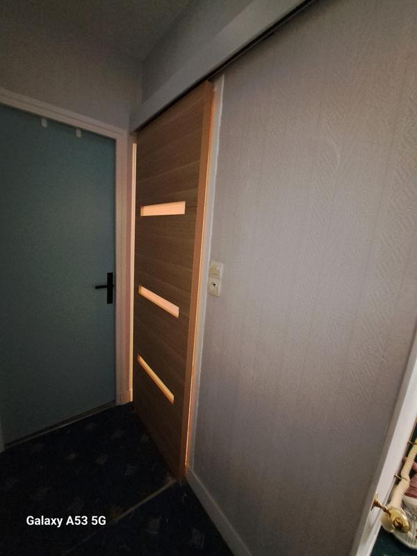 Ouvrir la fenêtre modale de l'avis 1 sur 2
