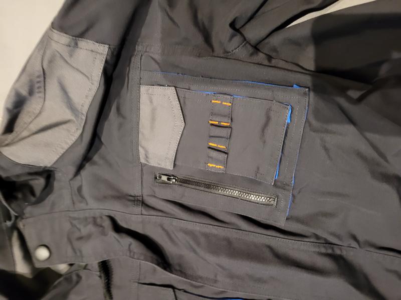 Ouvrir la fenêtre modale de l'avis 2 sur 3