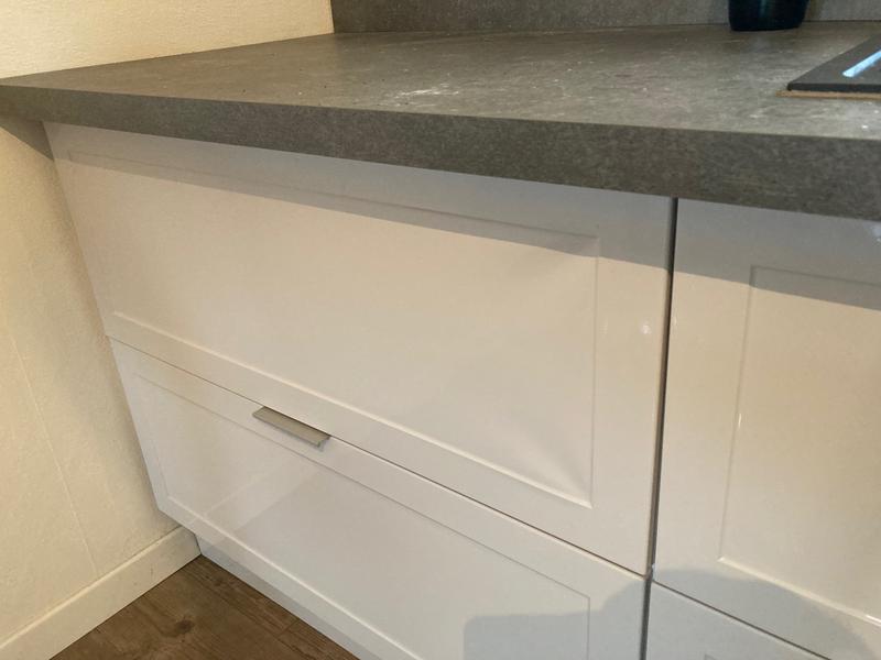 Ouvrir la fenêtre modale de l'avis 1 sur 2