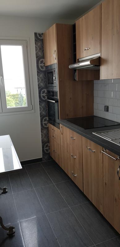 Ouvrir la fenêtre modale de l'avis 1 sur 3