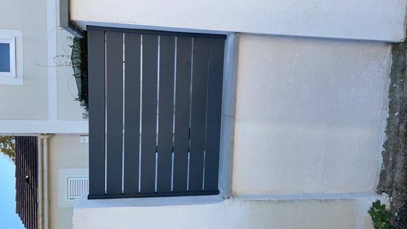 Ouvrir la fenêtre modale de l'avis 1 sur 3