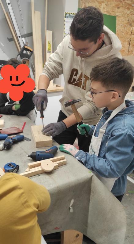 Ouvrir la fenêtre modale de l'avis 2 sur 4