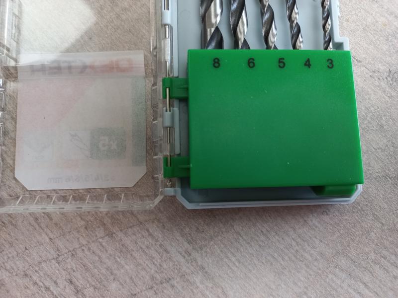 Otwórz okno opinii 1 na stronie 4