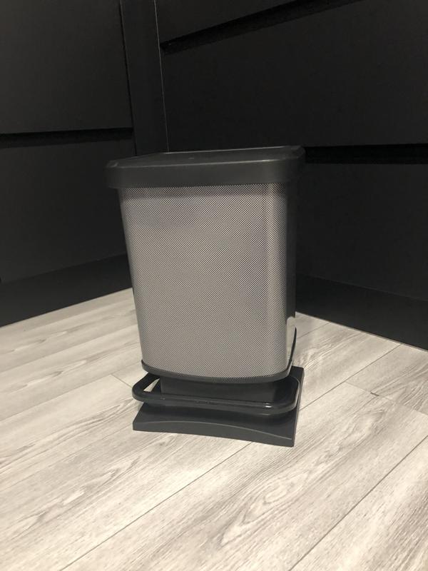 Ouvrir la fenêtre modale de l'avis 1 sur 2