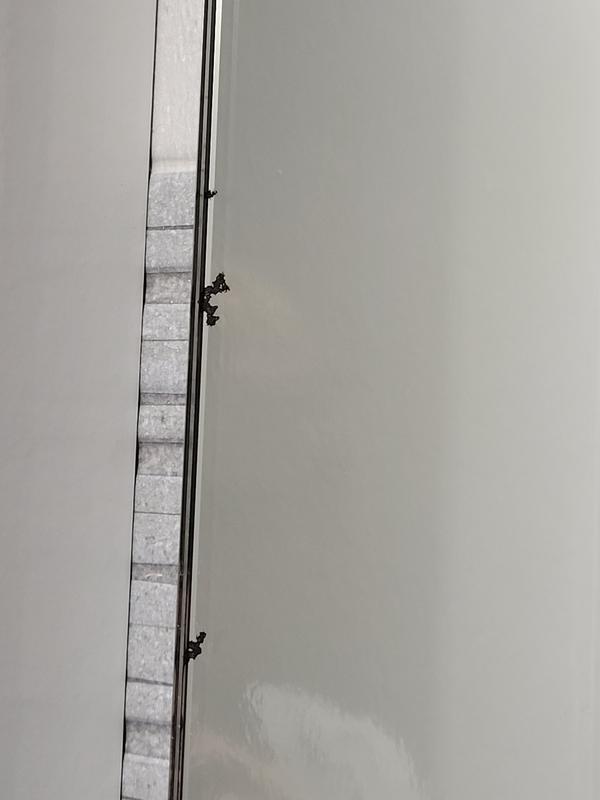 Ouvrir la fenêtre modale de l'avis 1 sur 2