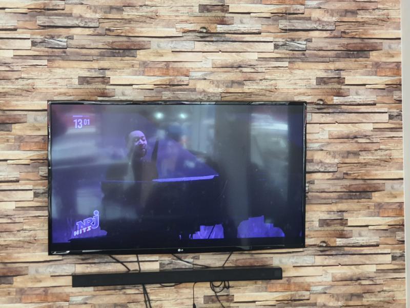 Ouvrir la fenêtre modale de l'avis 1 sur 2