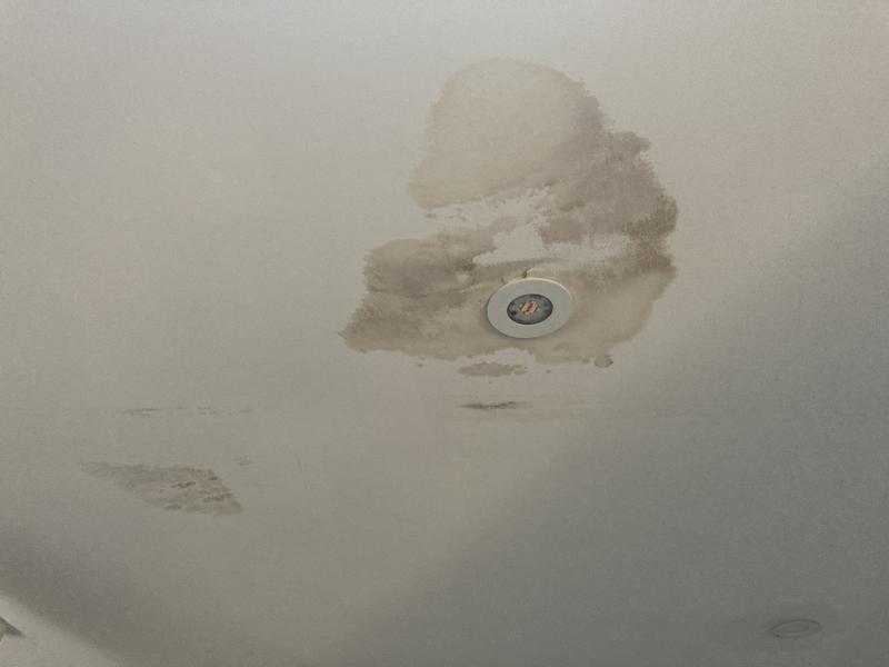 Ouvrir la fenêtre modale de l'avis 1 sur 2