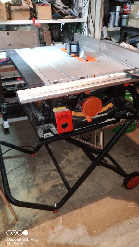 Ouvrir la fenêtre modale de l'avis 1 sur 2