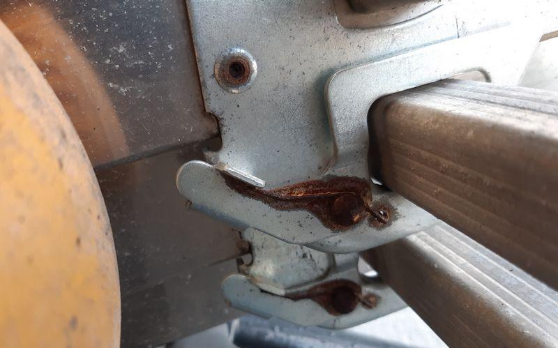 Ouvrir la fenêtre modale de l'avis 1 sur 4