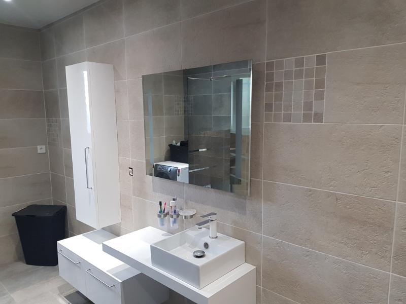 Ouvrir la fenêtre modale de l'avis 1 sur 3