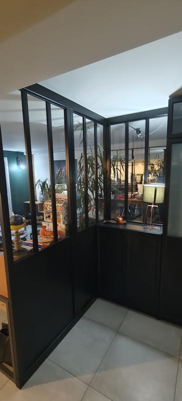 Ouvrir la fenêtre modale de l'avis 1 sur 4