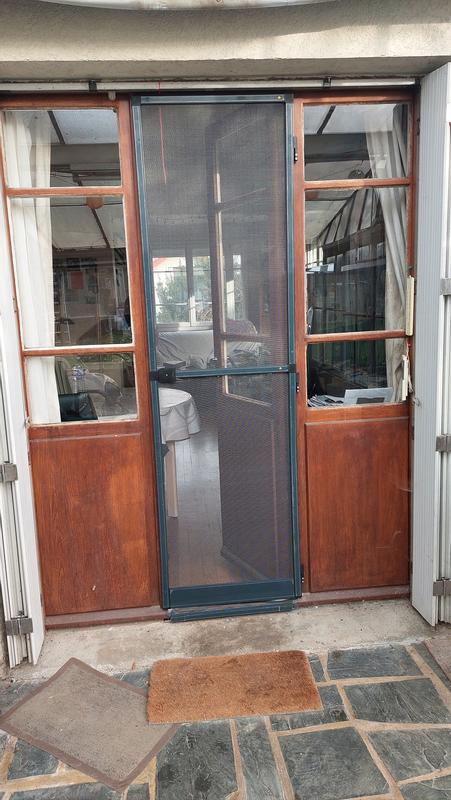 Ouvrir la fenêtre modale de l'avis 1 sur 2