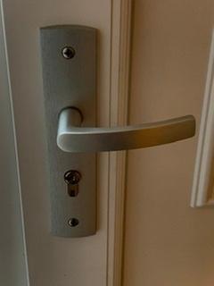 Ouvrir la fenêtre modale de l'avis 1 sur 2