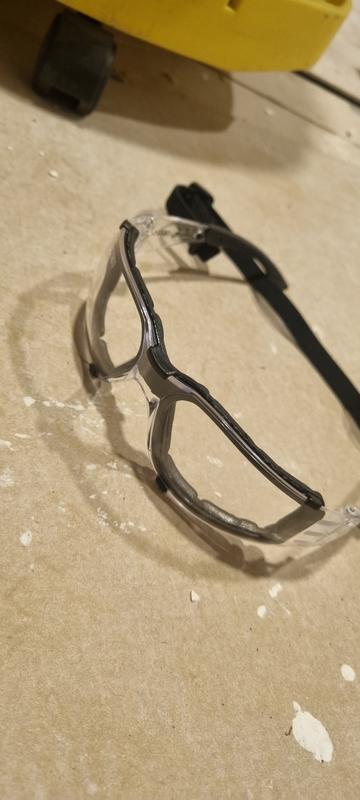 Ouvrir la fenêtre modale de l'avis 1 sur 3