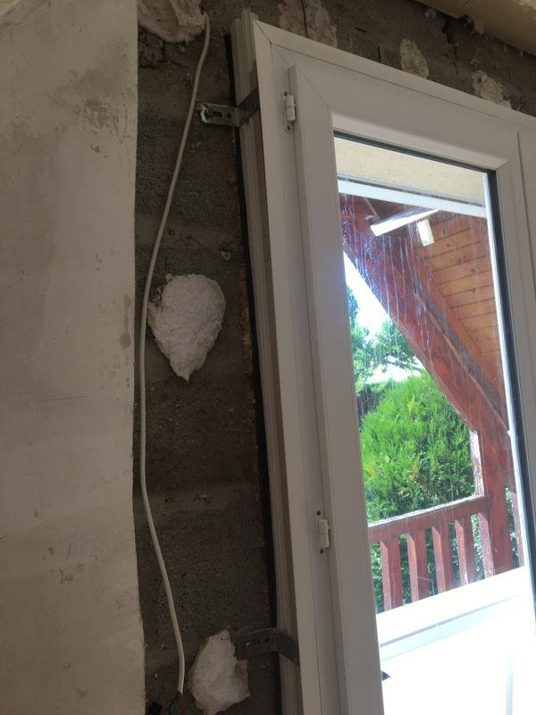 Ouvrir la fenêtre modale de l'avis 1 sur 2