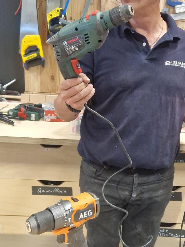 Ouvrir la fenêtre modale de l'avis 1 sur 2